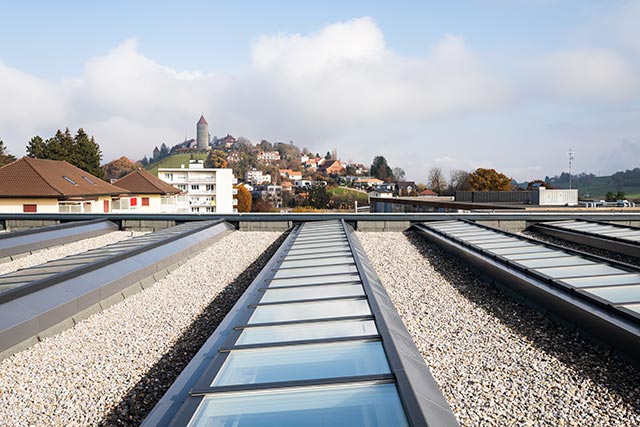 VELUX Modular Skylights over swimming pool (Architect: GNWA; Photo: Marcel Rickli)