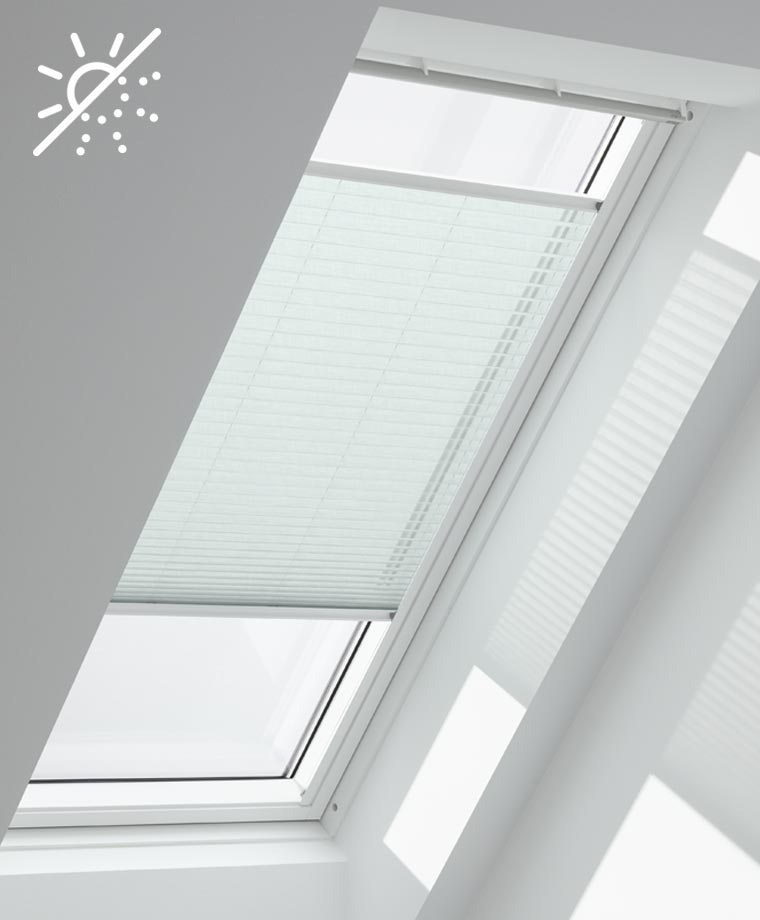 VELUX translucent pleated blind, light light blue