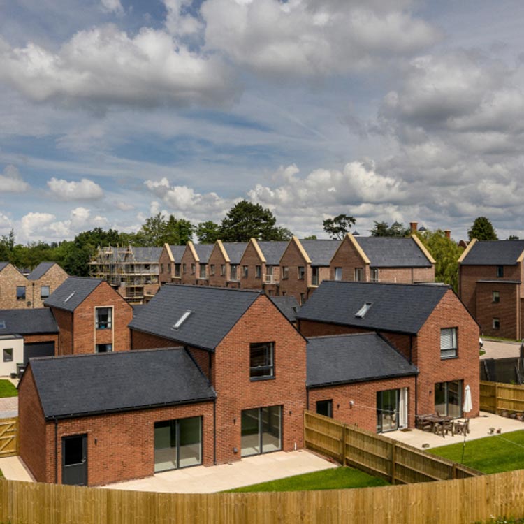 Houses with roof-windows for housebuilders